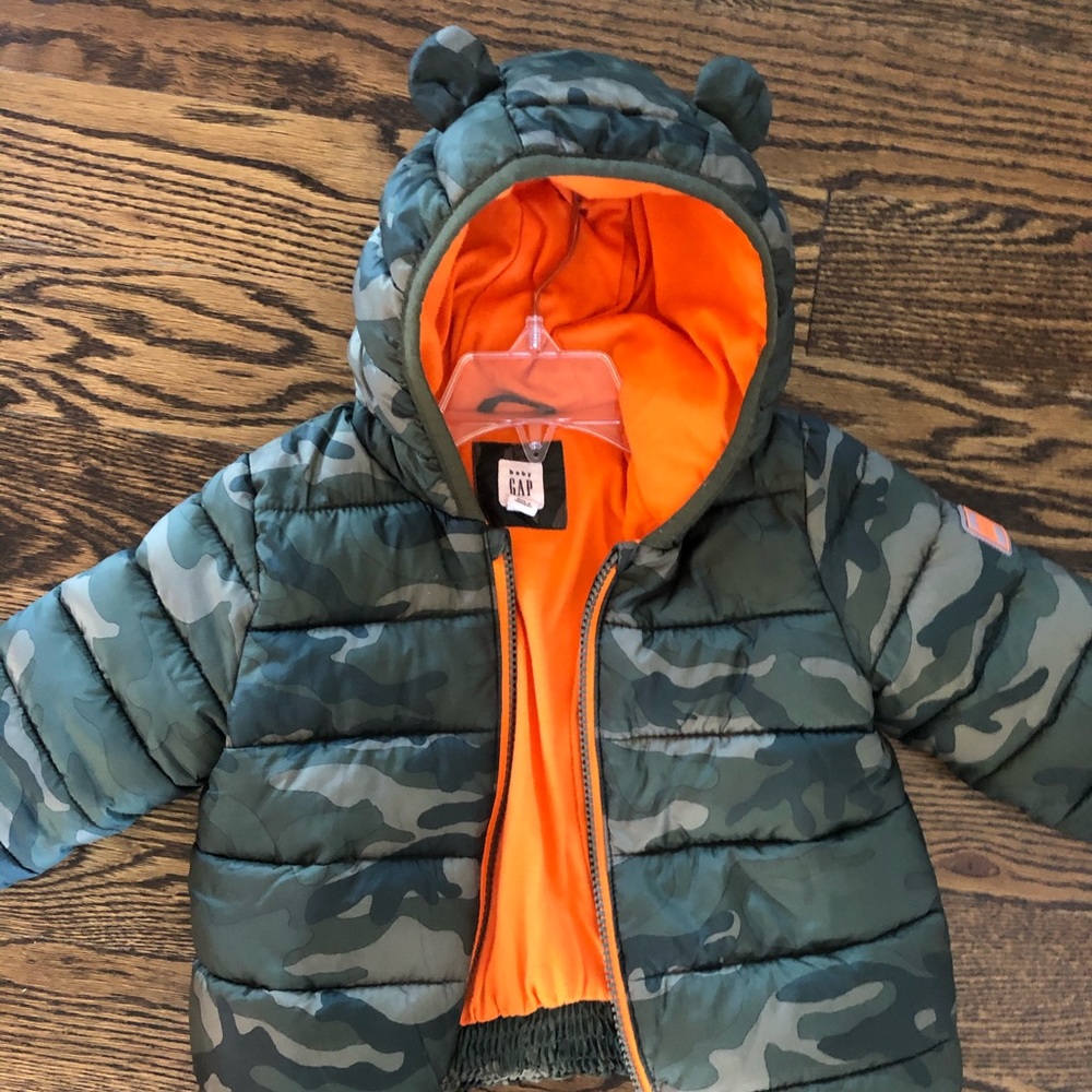 Toddler boys Camo jacket- Gap